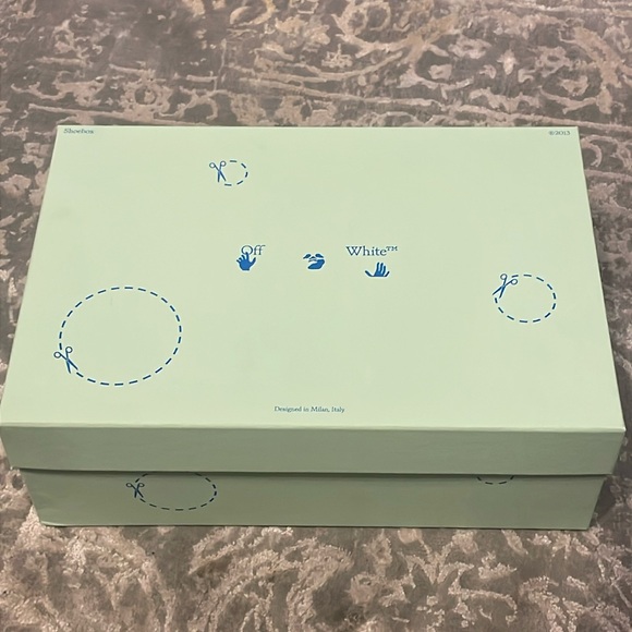 Off-White Shoe Box “empty” - Picture 2 of 4